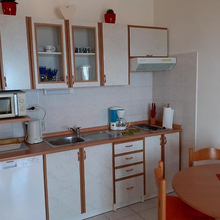 Apartments Borovina Bol Eksteriør bilde